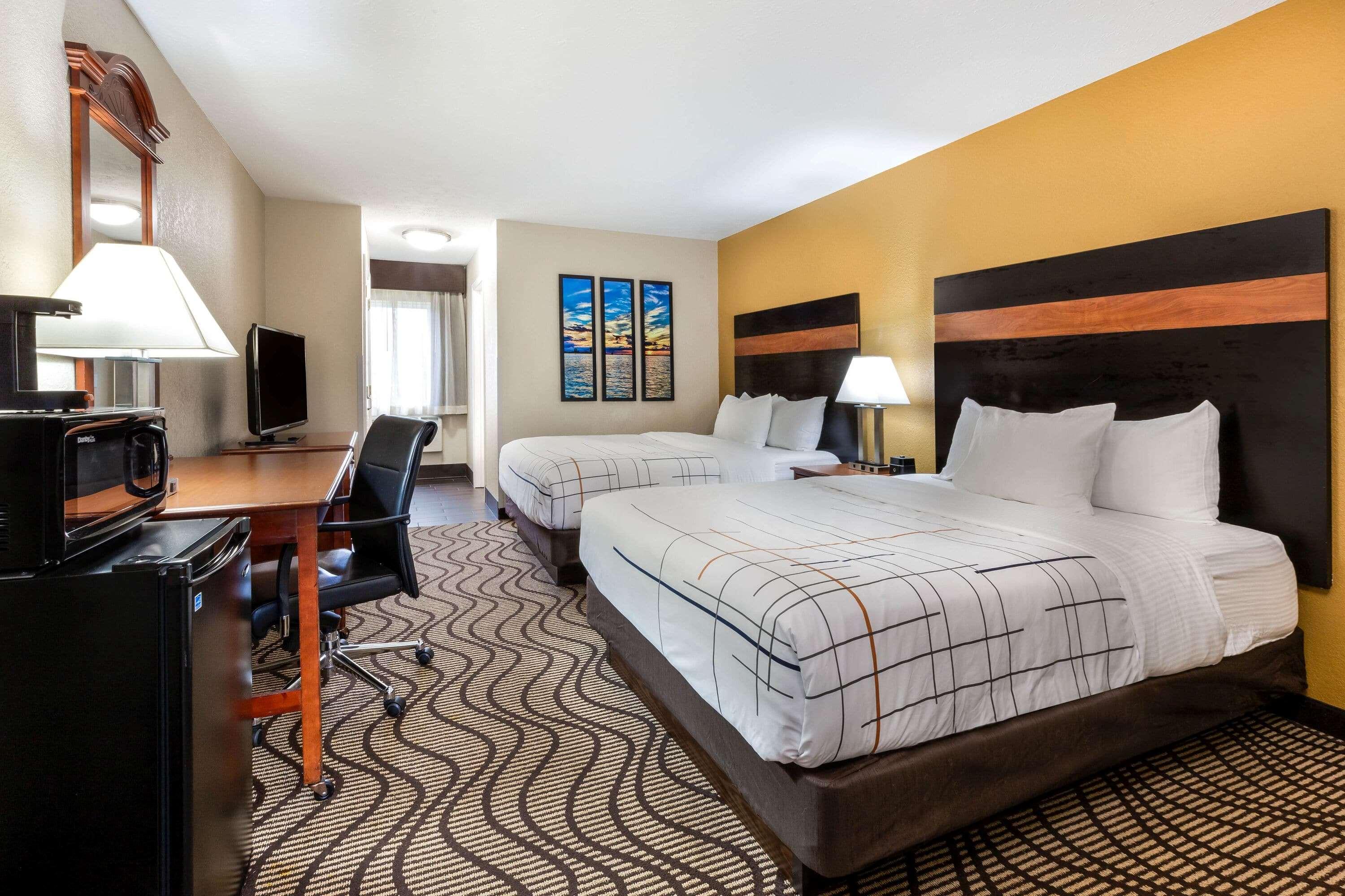 La Quinta Inn By Wyndham Sandusky Near Cedar Point Экстерьер фото