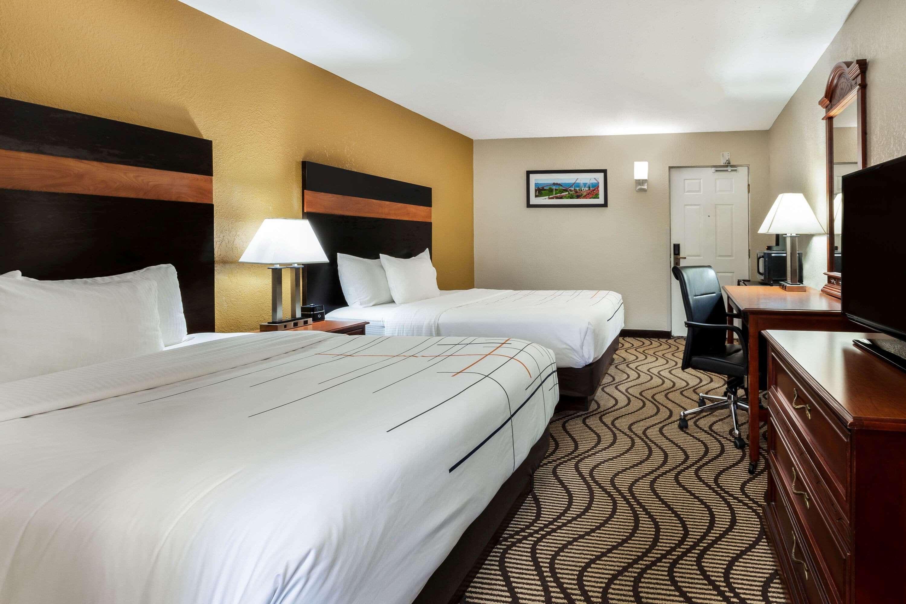 La Quinta Inn By Wyndham Sandusky Near Cedar Point Экстерьер фото