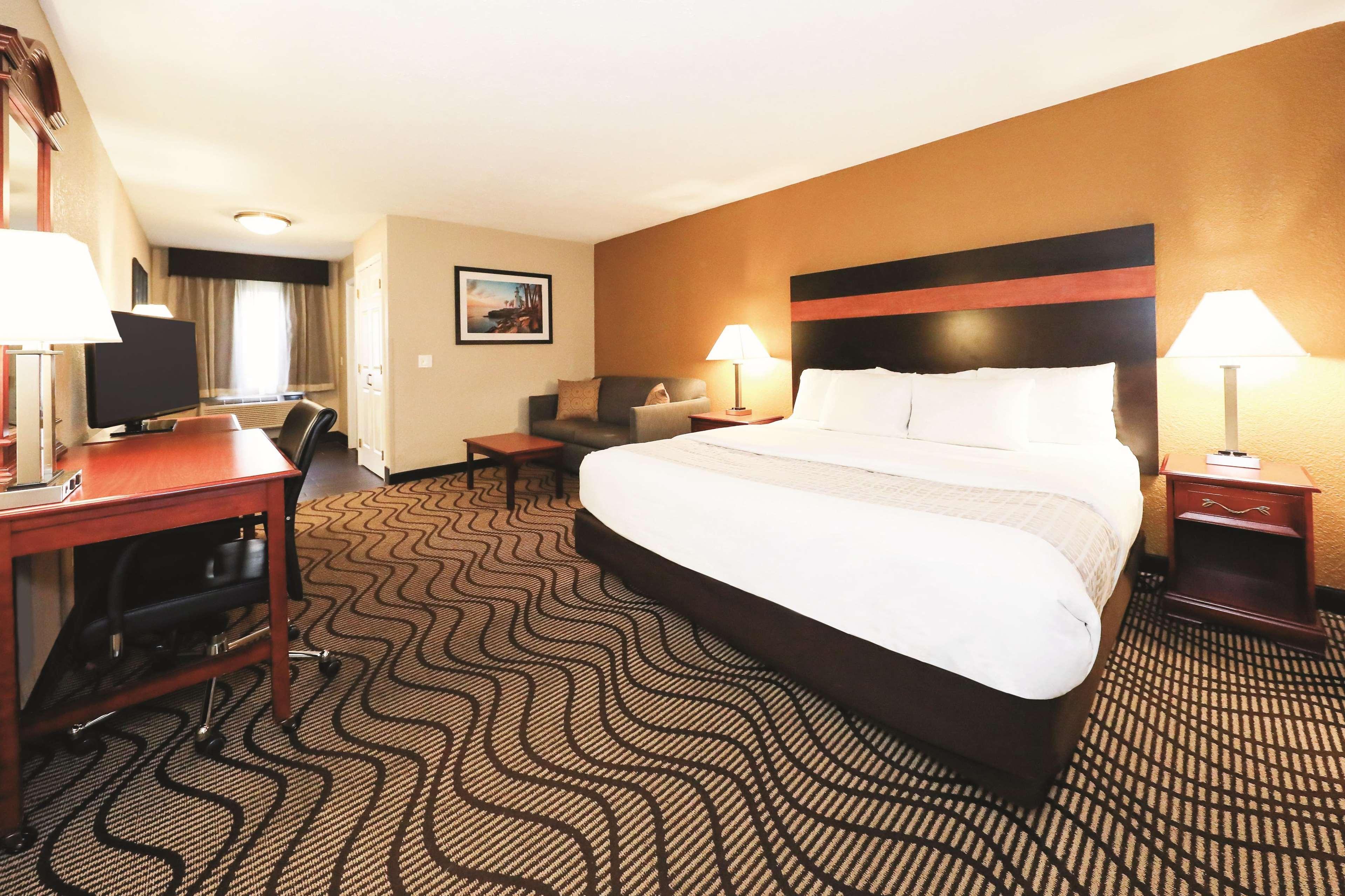 La Quinta Inn By Wyndham Sandusky Near Cedar Point Экстерьер фото
