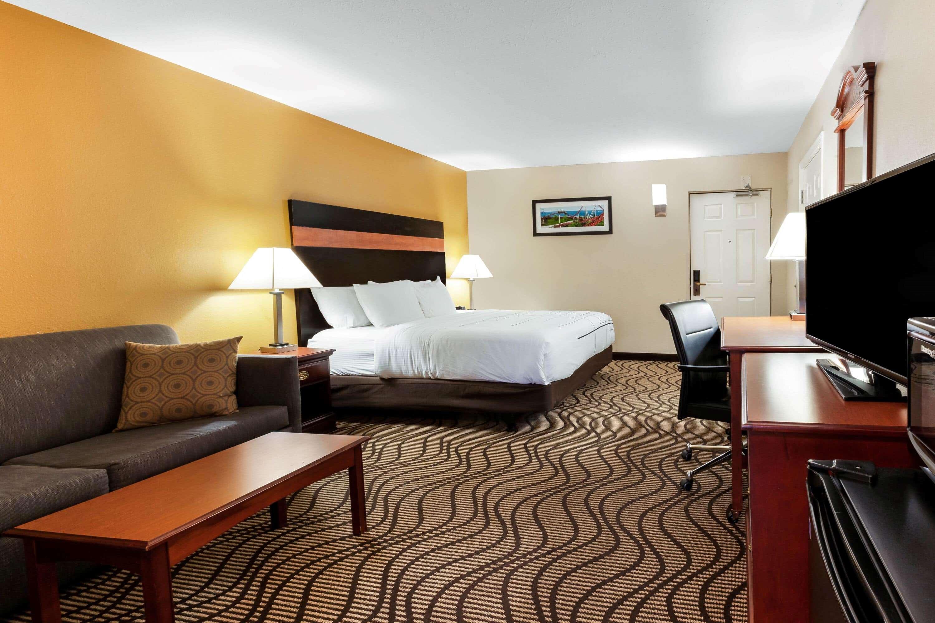 La Quinta Inn By Wyndham Sandusky Near Cedar Point Экстерьер фото