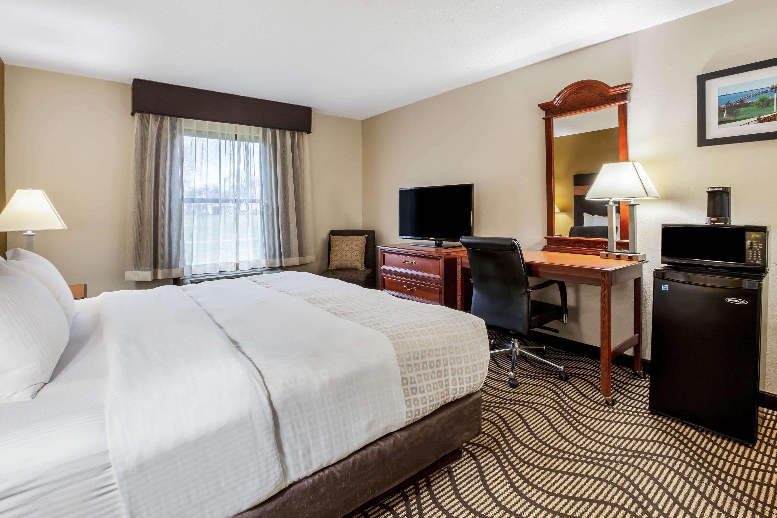 La Quinta Inn By Wyndham Sandusky Near Cedar Point Экстерьер фото