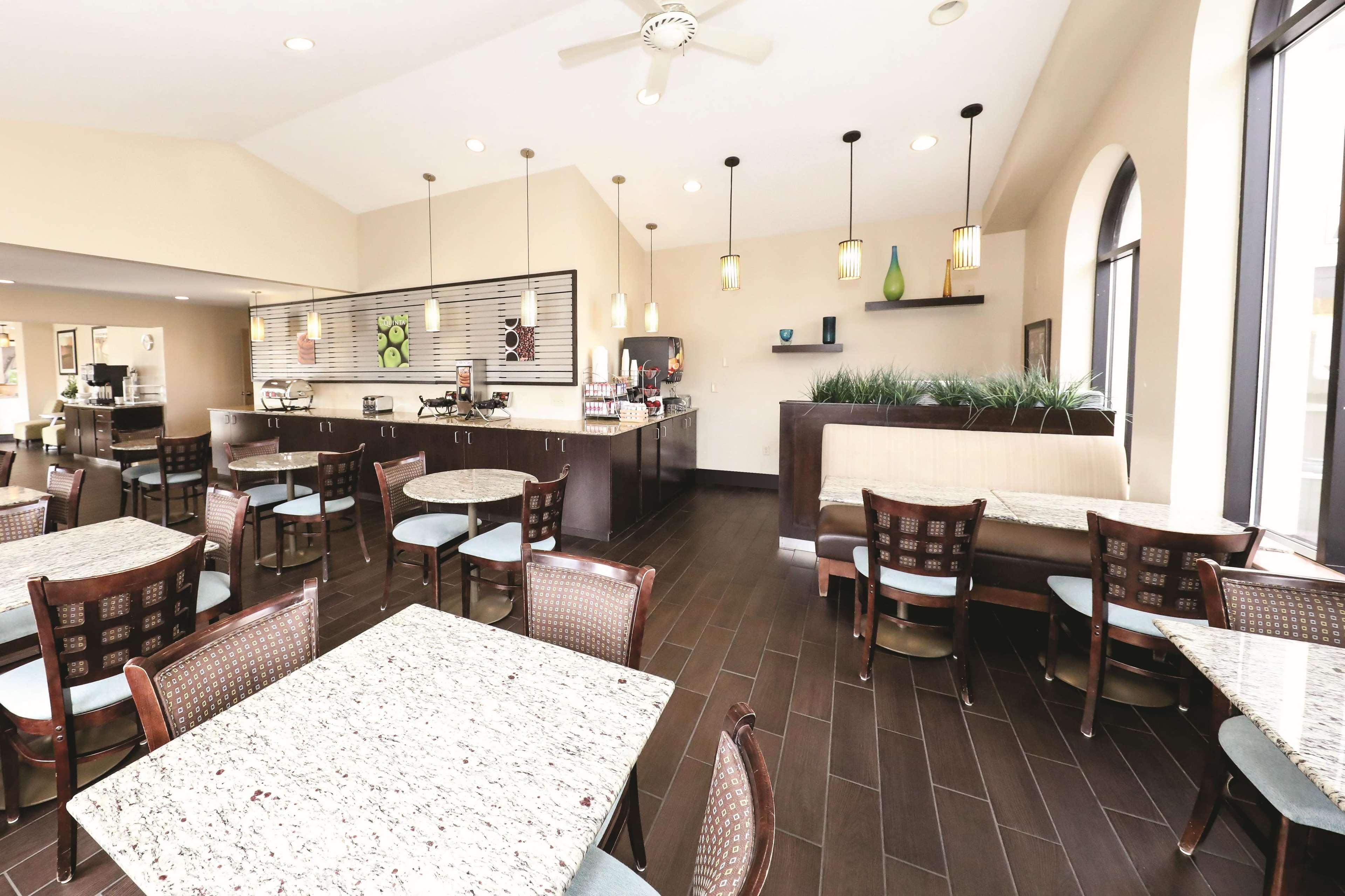 La Quinta Inn By Wyndham Sandusky Near Cedar Point Экстерьер фото