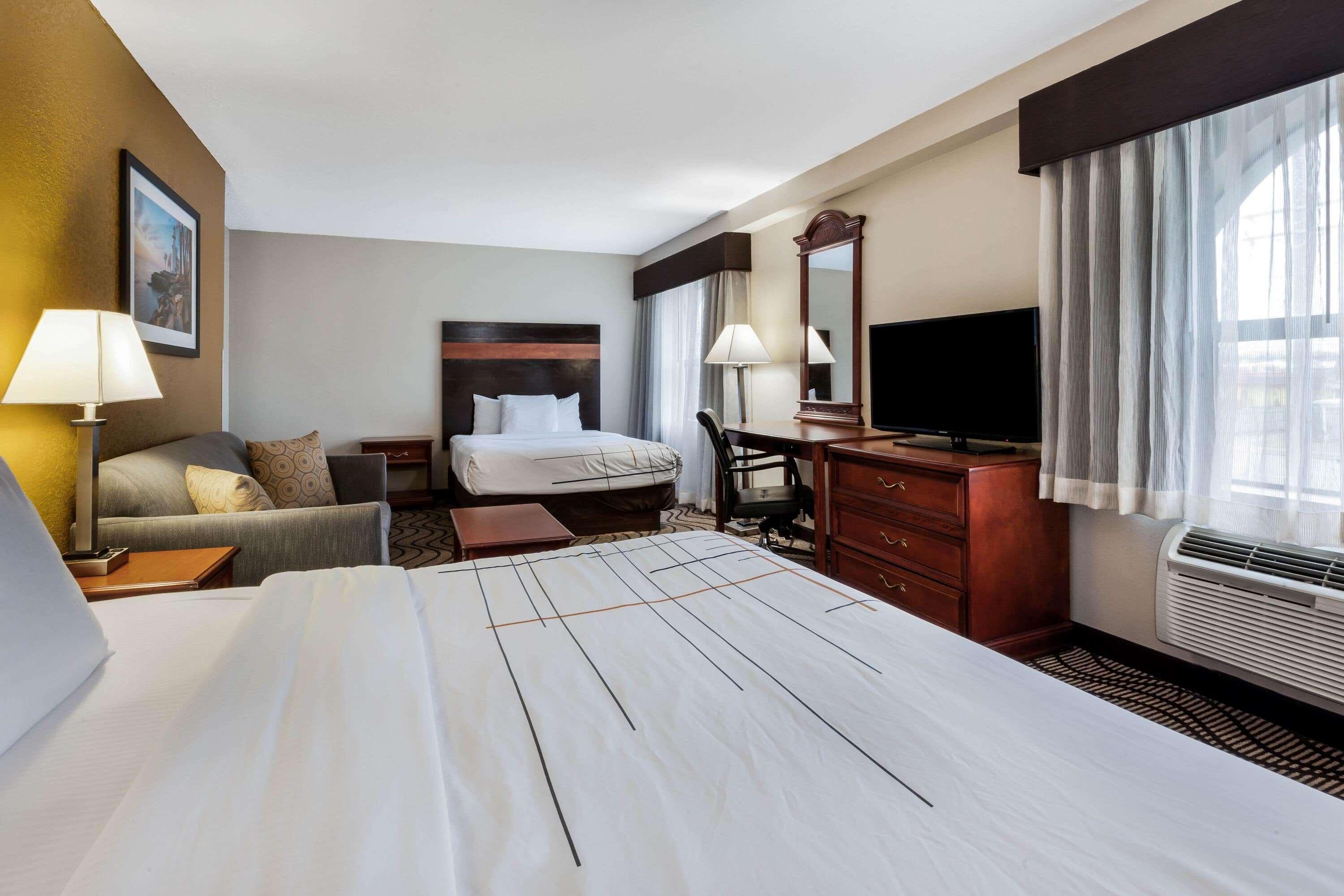 La Quinta Inn By Wyndham Sandusky Near Cedar Point Экстерьер фото