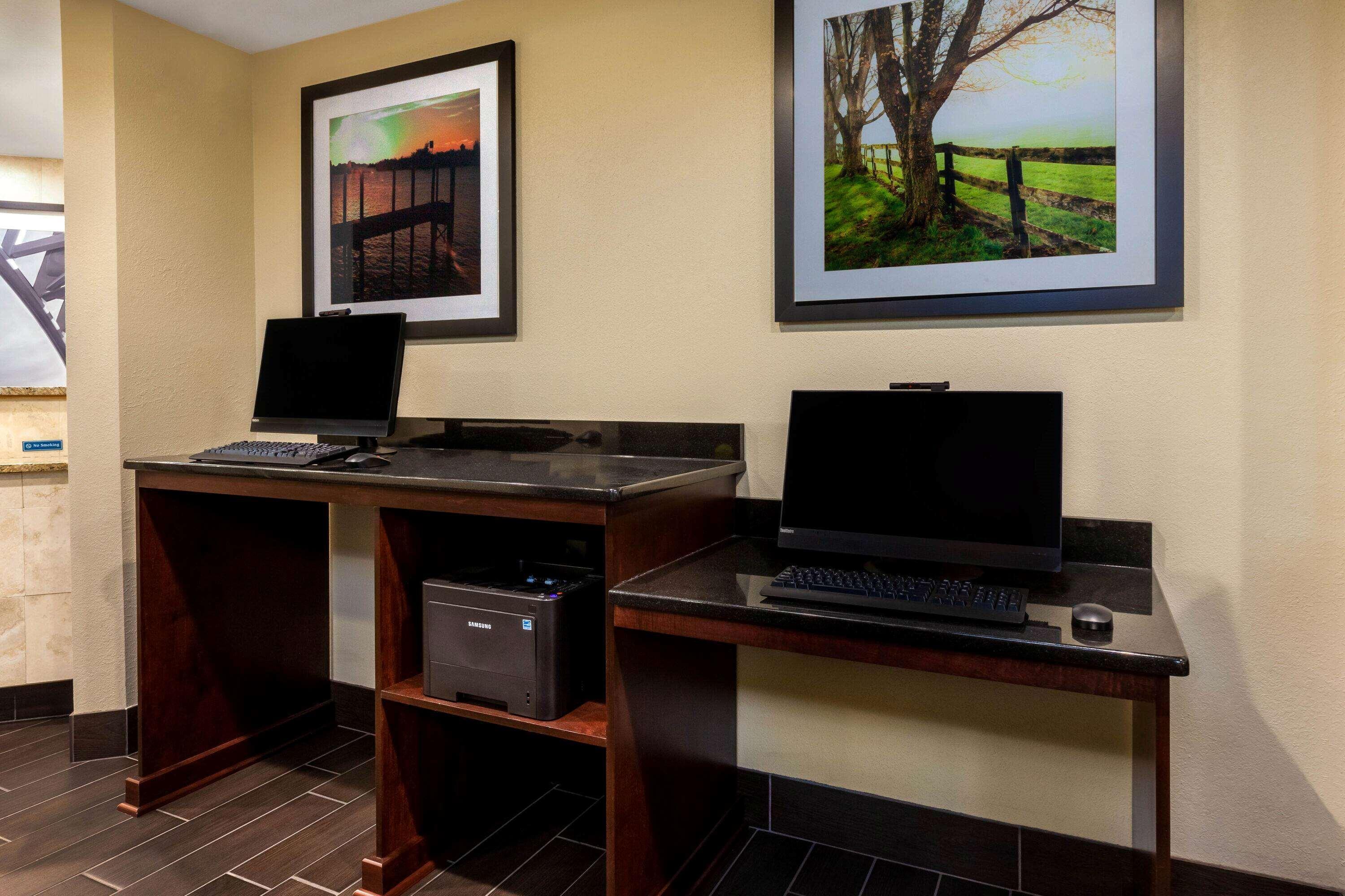 La Quinta Inn By Wyndham Sandusky Near Cedar Point Экстерьер фото