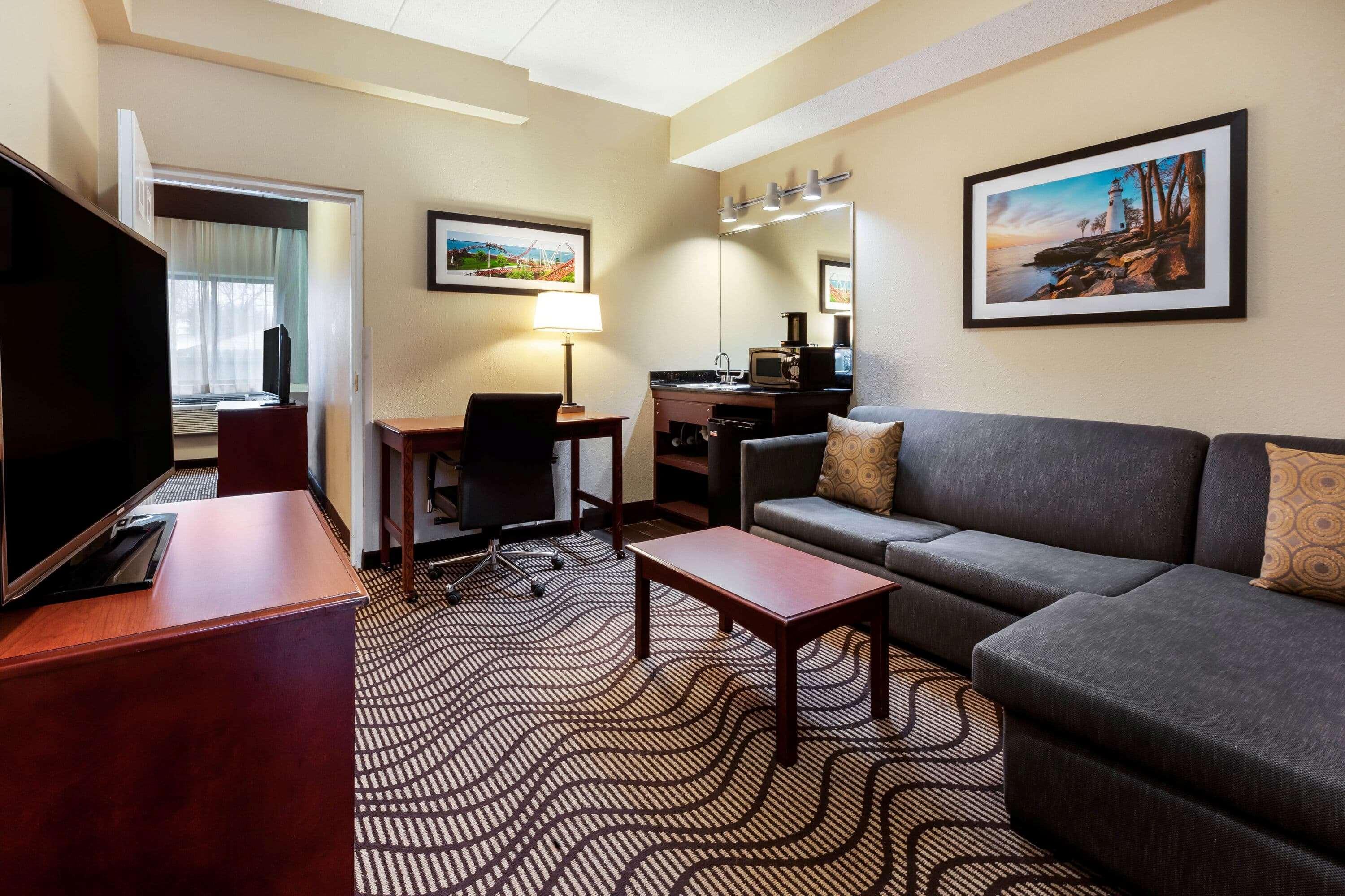 La Quinta Inn By Wyndham Sandusky Near Cedar Point Экстерьер фото