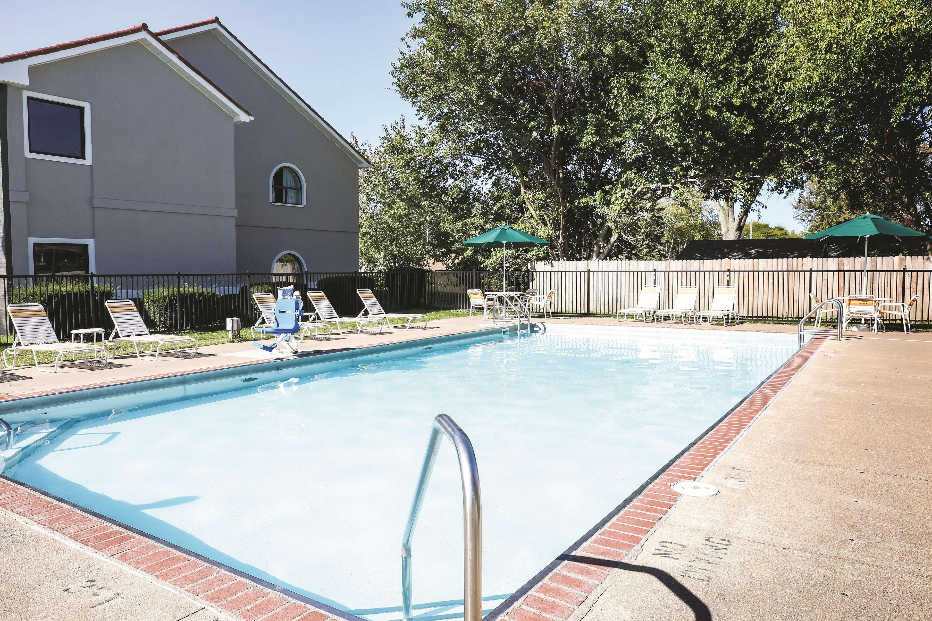La Quinta Inn By Wyndham Sandusky Near Cedar Point Экстерьер фото