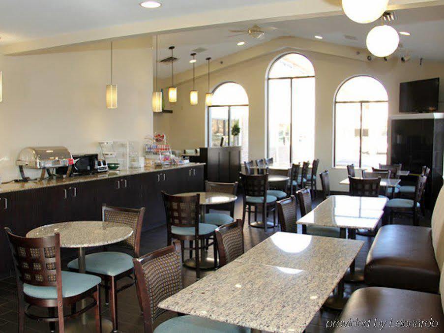 La Quinta Inn By Wyndham Sandusky Near Cedar Point Экстерьер фото