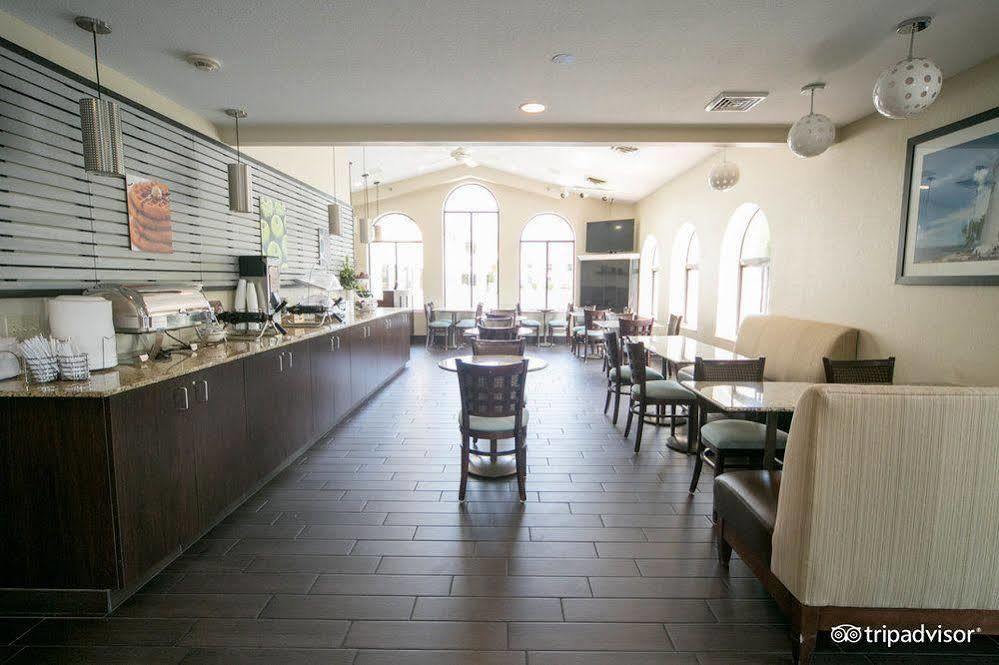 La Quinta Inn By Wyndham Sandusky Near Cedar Point Экстерьер фото