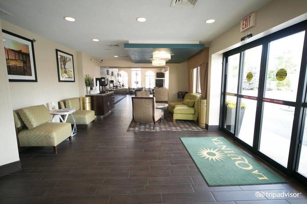 La Quinta Inn By Wyndham Sandusky Near Cedar Point Экстерьер фото